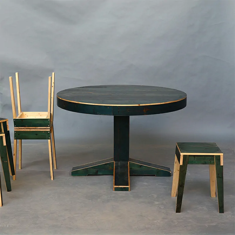 Round Canteen Table – Scrapwood Finish