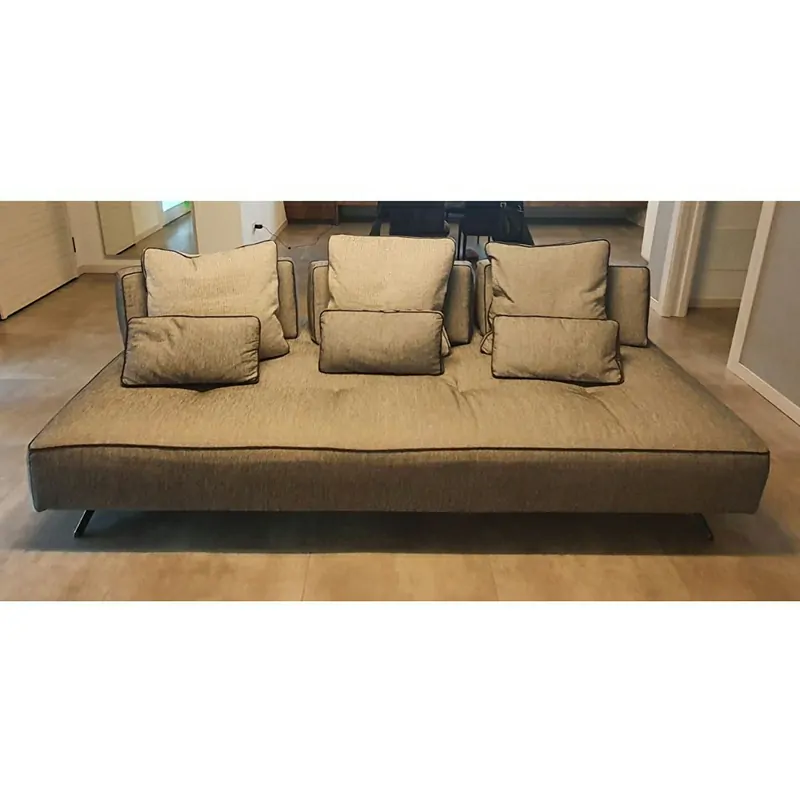 Lavante Sofa Chester
